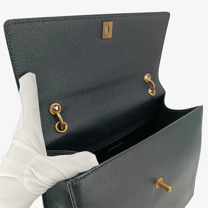 ju666-chanel-vintage-black-caviar-leather-shoulder-bag