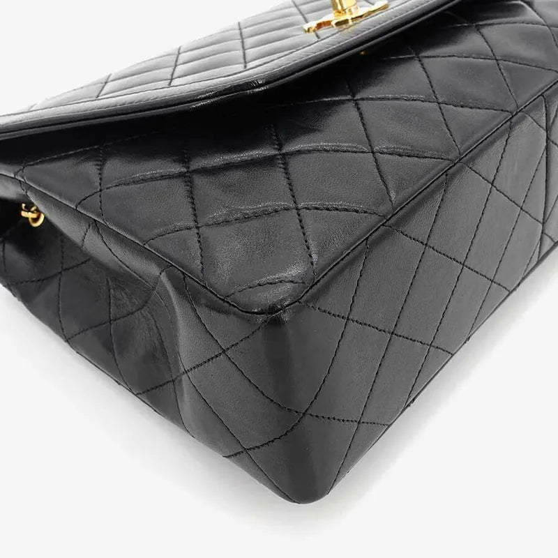 jr928-chanel-vintage-black-lambskin-trapezoid-flap-bag