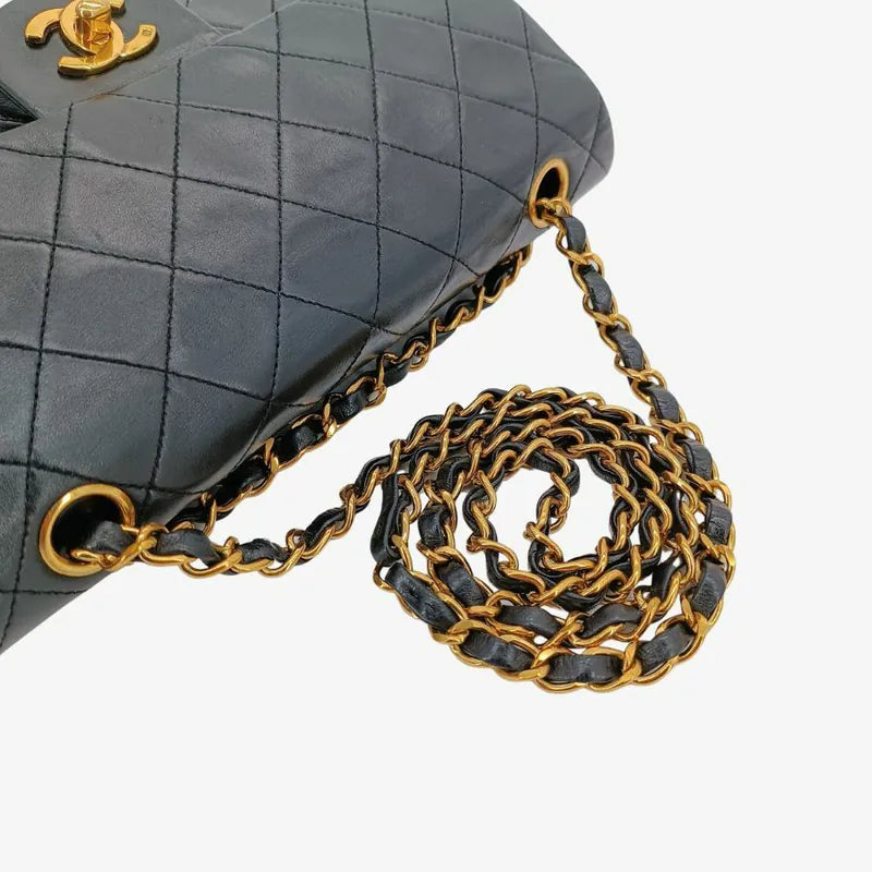c524-chanel-vintage-black-lambskin-23cm-classic-flap-bag