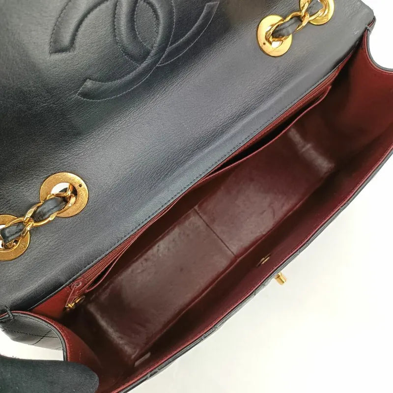 c530-chanel-vintage-black-lambskin-maxi-classic-flap-bag