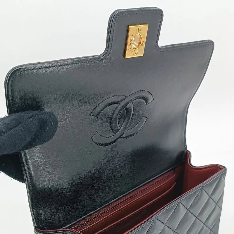 ra015-chanel-vintage-black-lambskin-quilted-handbag