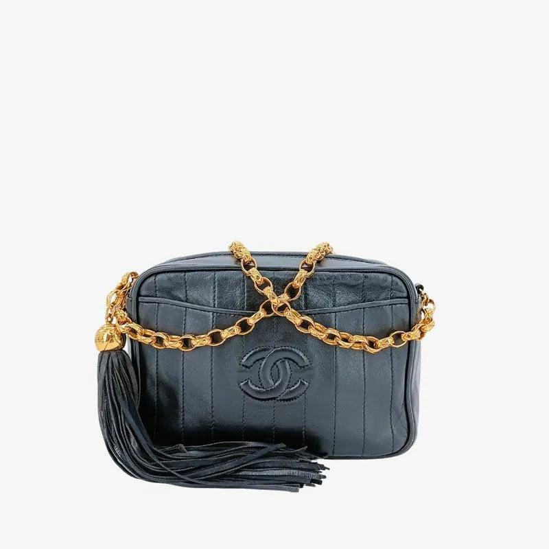 rb471-chanel-vintage-black-lambskin-tassels-gold-chain-camera-bag