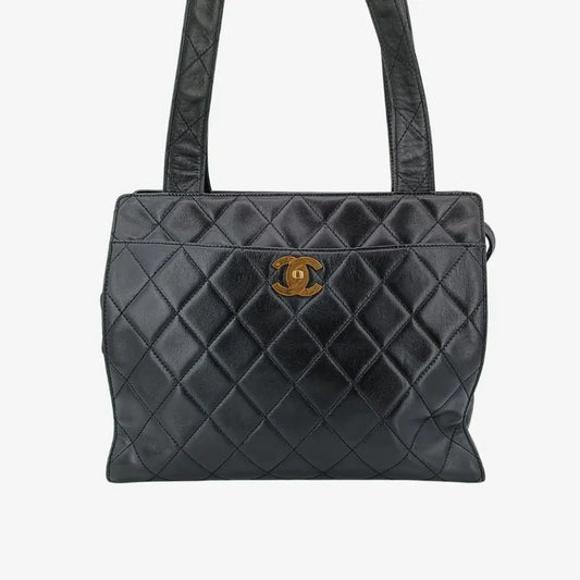 ra845-chanel-vintage-black-lambskin-quilted-tote-bag