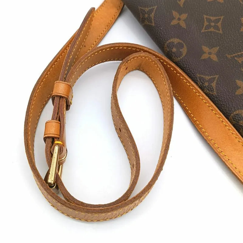 js450-louis-vuitton-musette-tango-shoulder-bag