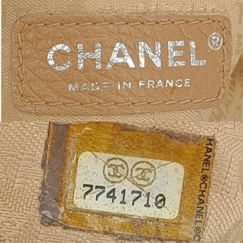 ra154-chanel-vintage-black-caviar-leather-handbag