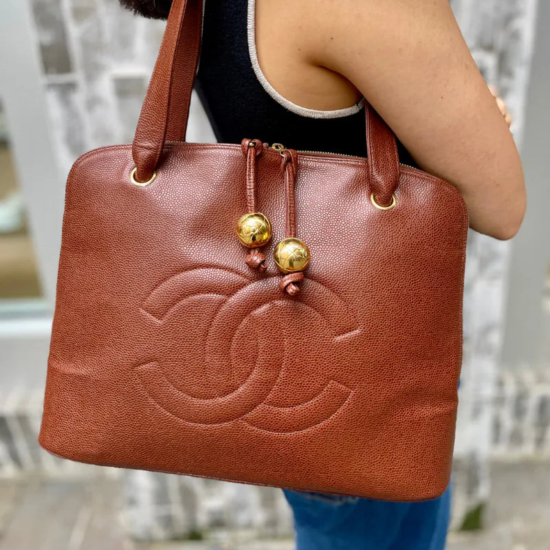 rb181-chanel-vintage-brown-caviar-leather-embroidered-logo-golden-ball-tote-bag