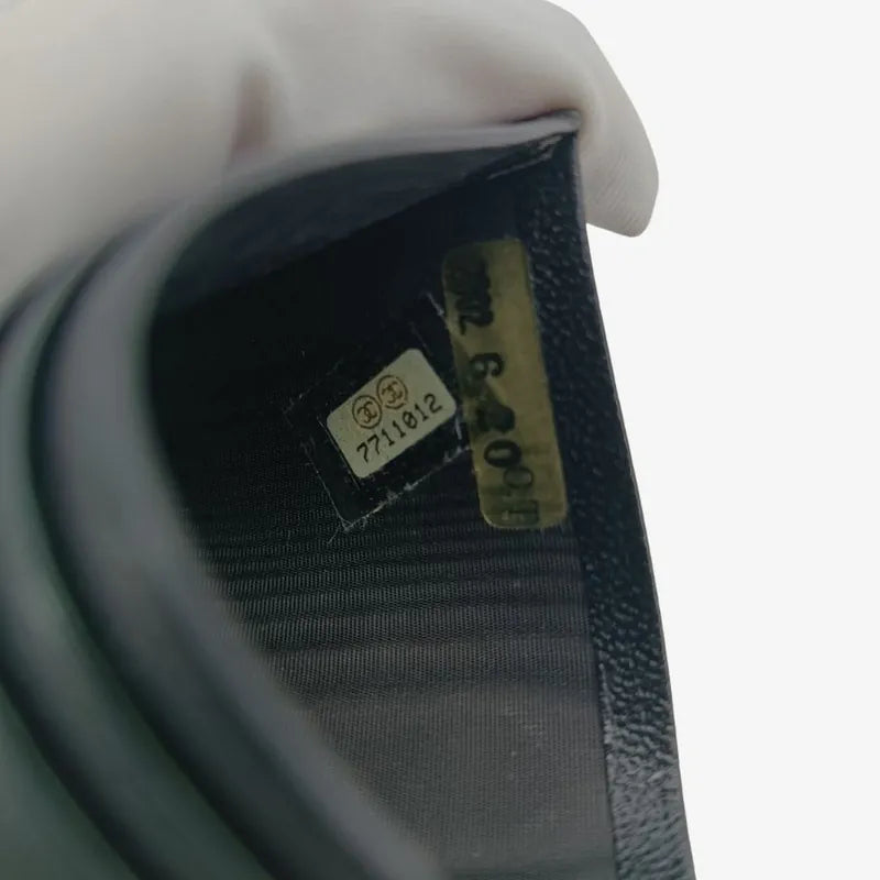 rb409-chanel-black-caviar-leather-card-holder