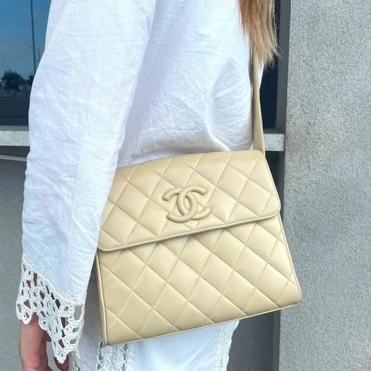 jt666-chanel-vintage-beige-lambskin-quilted-flap-bag