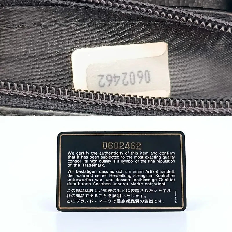 c320-chanel-vintage-black-patent-leather-quilted-flap-bag