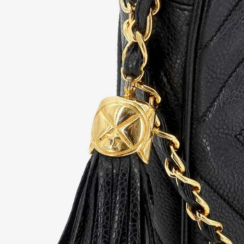 jr631-chanel-vintage-black-caviar-leather-tassel-camera-bag