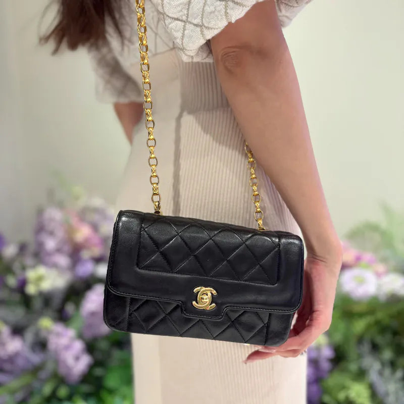c575-chanel-vintage-black-lambskin-gold-chain-flap-bag