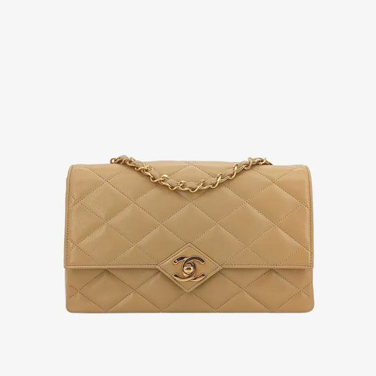 jt759-chanel-vintage-beige-lambskin-pointed-flap-bag