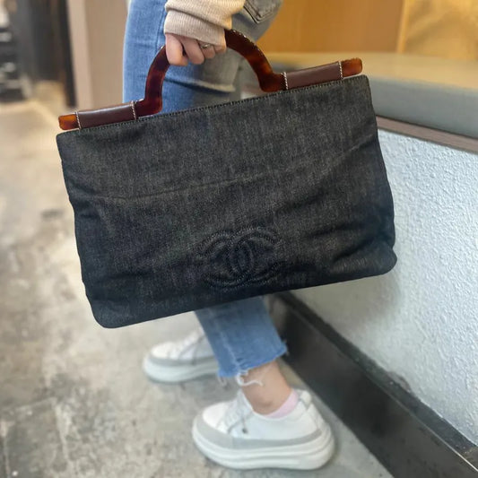 rb186-chanel-vintage-black-denim-tortoiseshell-tote-bag