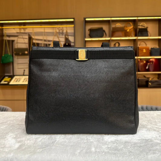 jx737-salvatore-ferragamo-vintage-black-leather-tote-bag