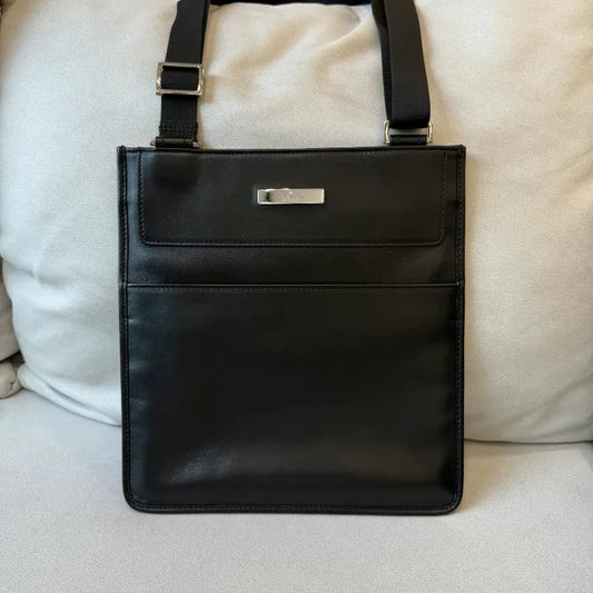 jx411-gucci-black-leather-shoulder-bag