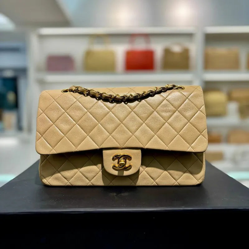 ra833-chanel-vintage-beige-lambskin-25cm-classic-flap-bag