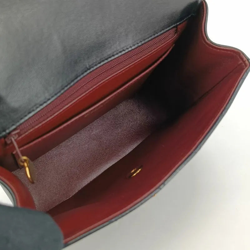 ra015-chanel-vintage-black-lambskin-quilted-handbag