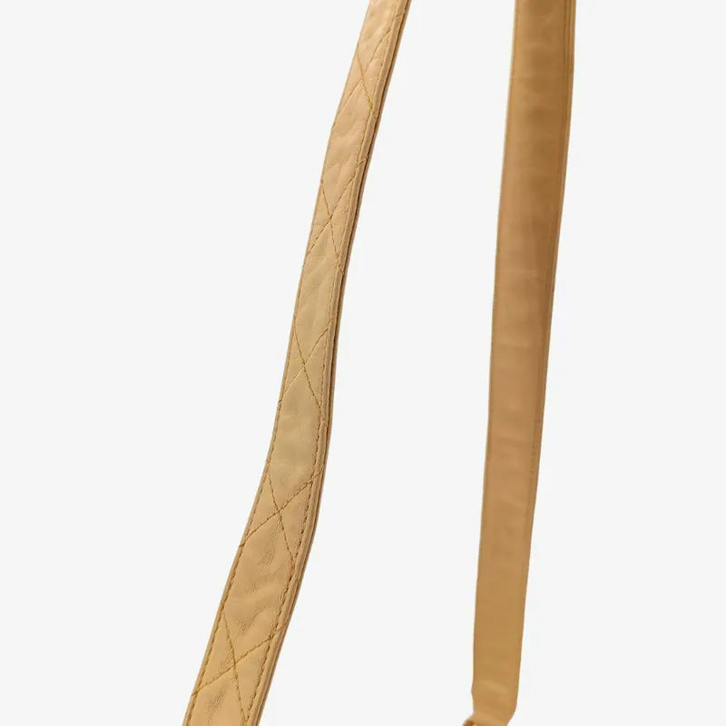 ra999-chanel-vintage-beige-lambskin-quilted-camera-bag