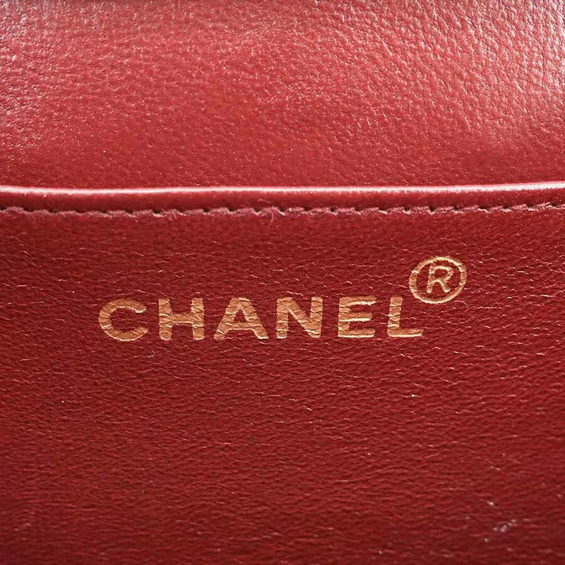 jr218-chanel-vintage-black-lambskin-flap-clutch-with-chain