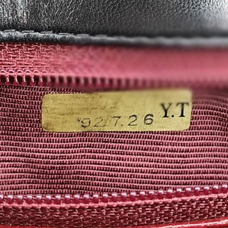 c502-chanel-vintage-black-lambskin-25cm-diana-flap-bag