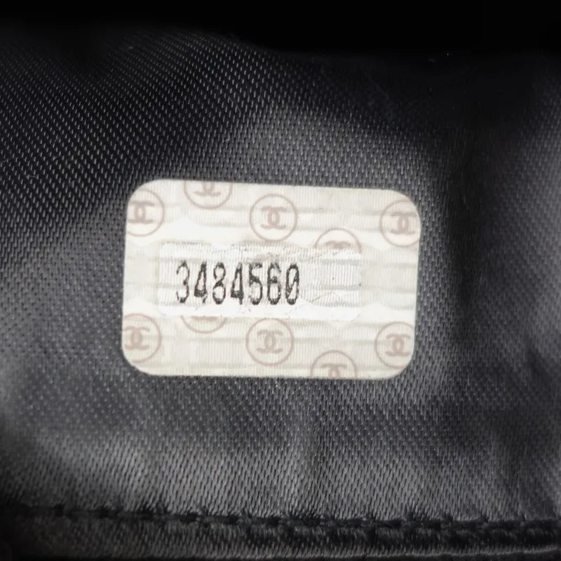 jq615-chanel-vintage-black-caviar-quilted-camera-bag