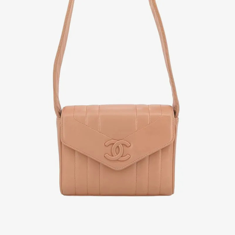 jt728-chanel-vintage-pink-lambskin-vertical-flap-bag