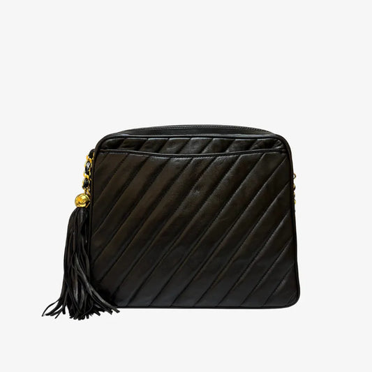 JX871 - CHANEL Vintage Black Lambskin Tassels Camera Bag