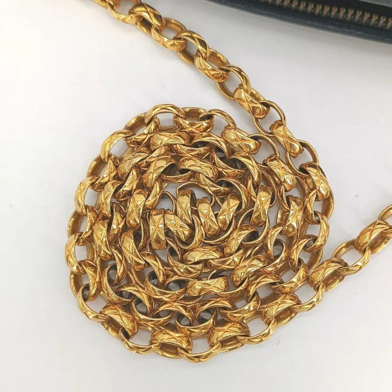 jt561-chanel-vintage-black-lambskin-gold-chain-chevron-camera-bag