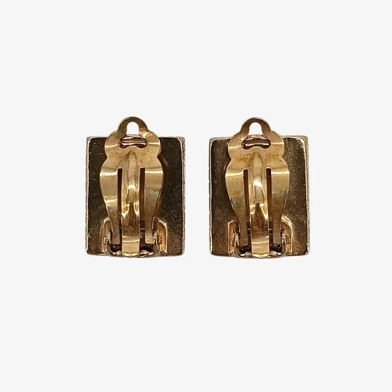 jt243-chanel-vintage-rue-cambon-stud-gold-plated-clip-on-earrings