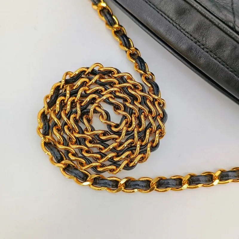 ra472-chanel-vintage-black-lambskin-quilted-camera-bag