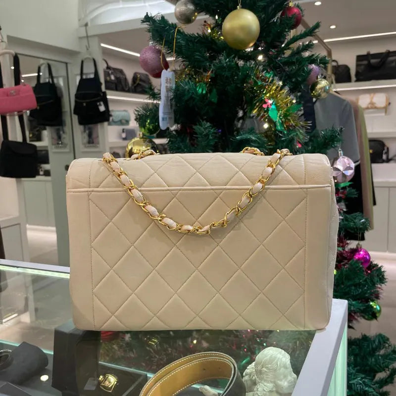 jw479-chanel-vintage-beige-lambskin-quilted-flap-bag