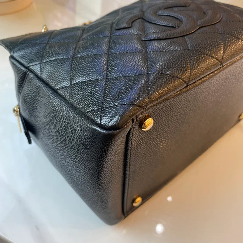 c518-chanel-vintage-black-caviar-ptt-tote-bag