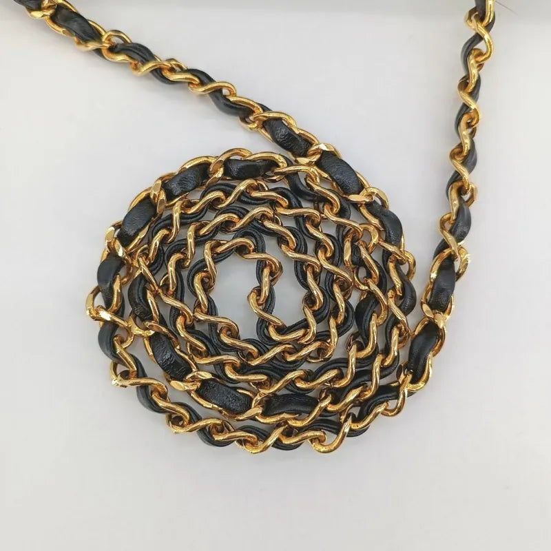 jr534-chanel-vintage-black-lambskin-quilted-flap-bag