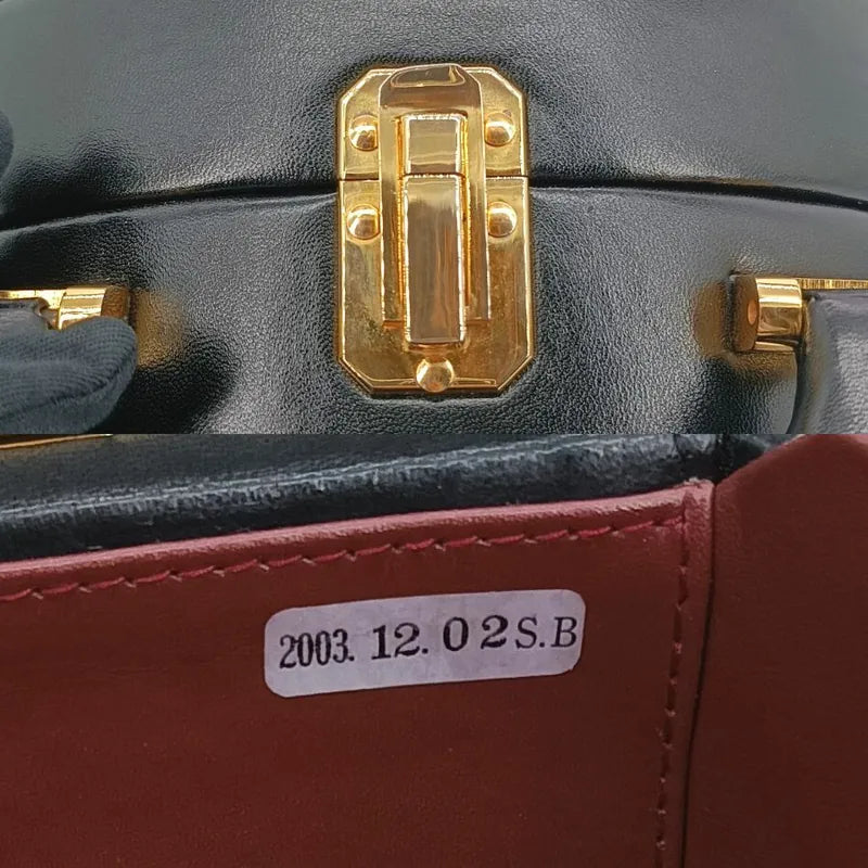 ra638-chanel-vintage-black-lambskin-quilted-vanity-case