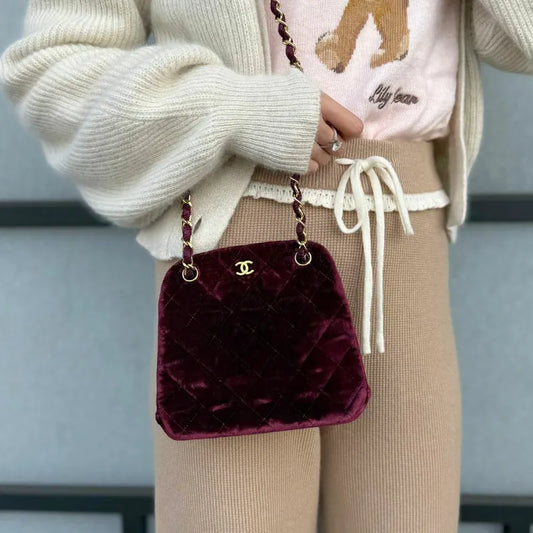 c527-chanel-vintage-burgundy-velvet-shoulder-bag