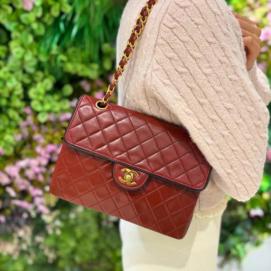 jw002-chanel-vintage-red-lambskin-25cm-flap-bag