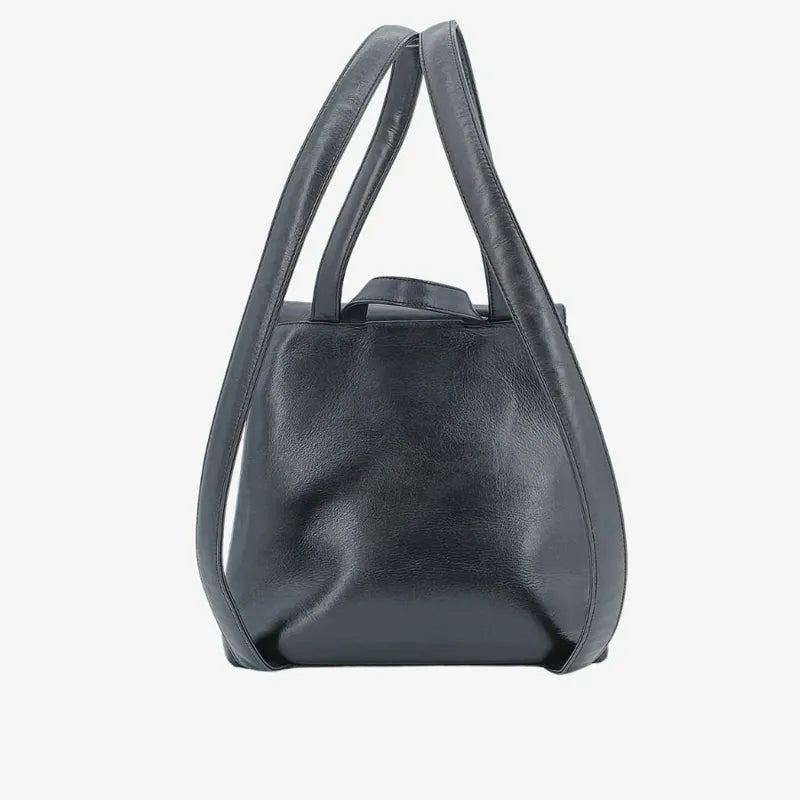 jah120-chanel-vintage-black-calfskin-backpack