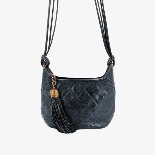 c437-chanel-vintage-black-lambskin-quilted-camera-bag