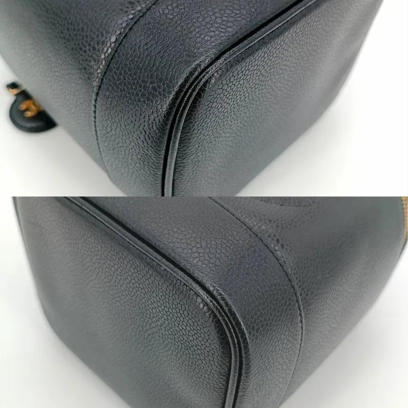 jt176-chanel-vintage-black-caviar-leather-cosmetic-bag