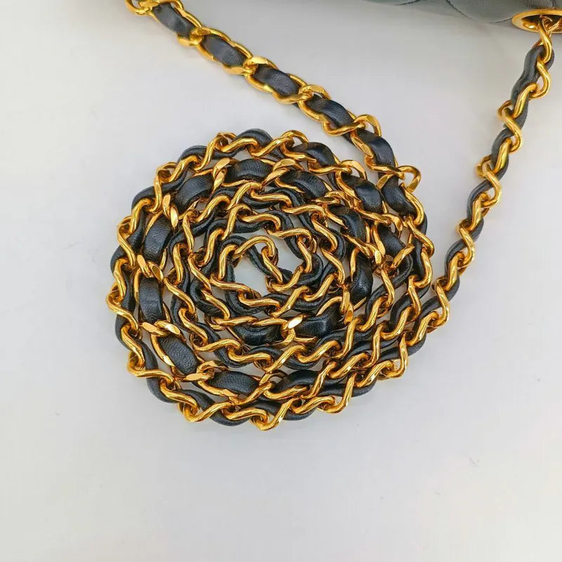 ra684-chanel-vintage-black-lambskin-17cm-mini-square-flap-bag