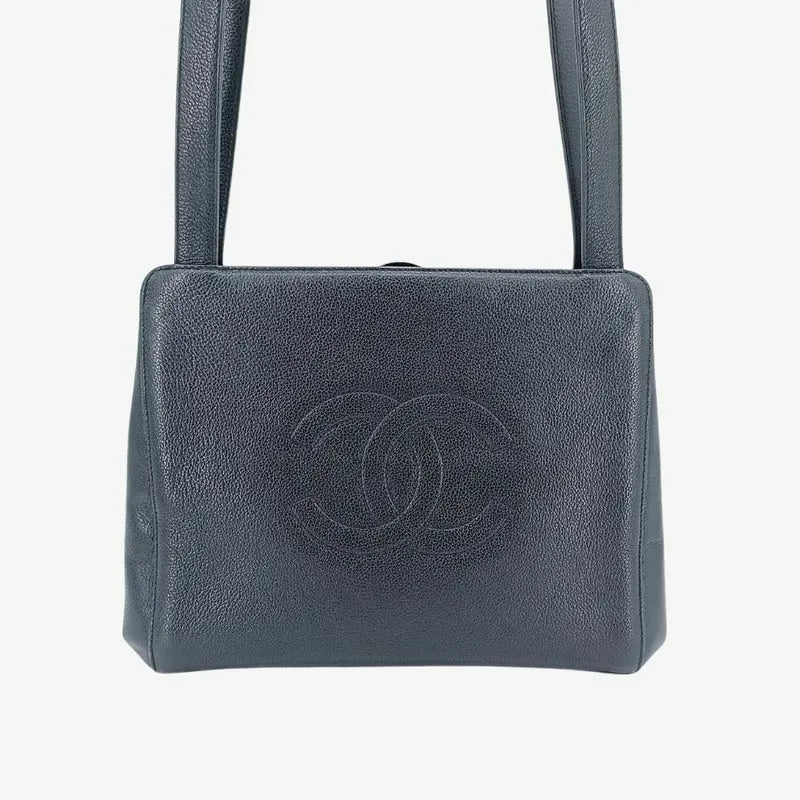 rb308-chanel-vintage-black-caviar-leather-cc-logo-shoulder-bag