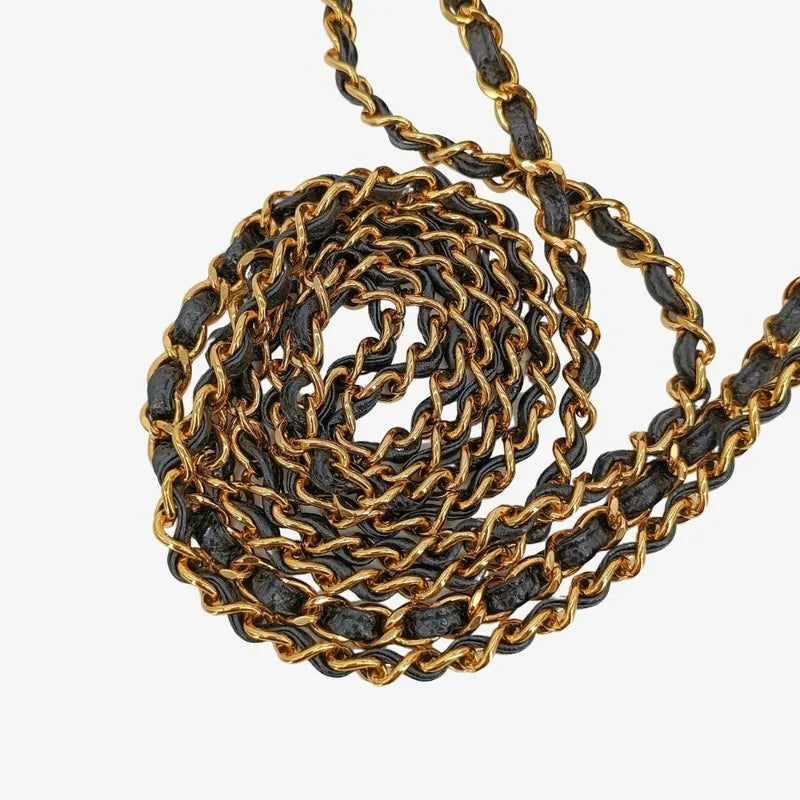 c374-chanel-vintage-black-caviar-leather-quilted-camera-bag