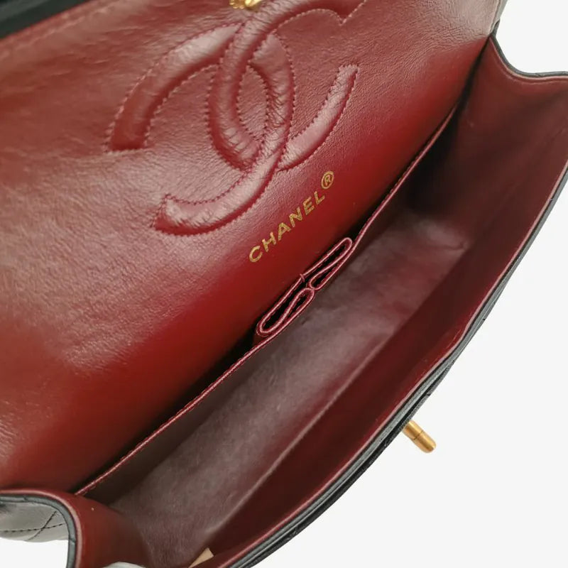 ra655-chanel-vintage-black-lambskin-25cm-classic-flap-bag