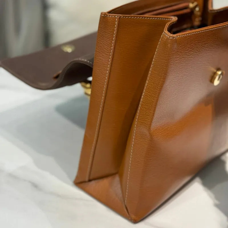 ju432-loewe-vintage-brown-caviar-leather-snake-bone-handle-shoulder-bag