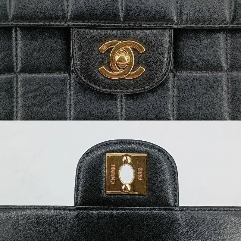 rc058-chanel-vintage-black-lambskin-chocolate-bar-flap-bag
