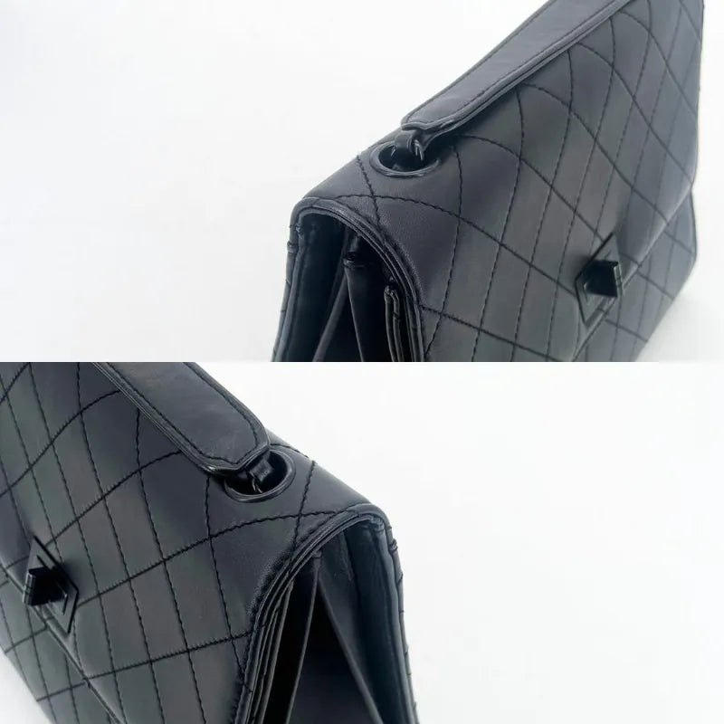 jw451-chanel-vintage-lambskin-classic-flap-shoulder-bag-black-hardware-255