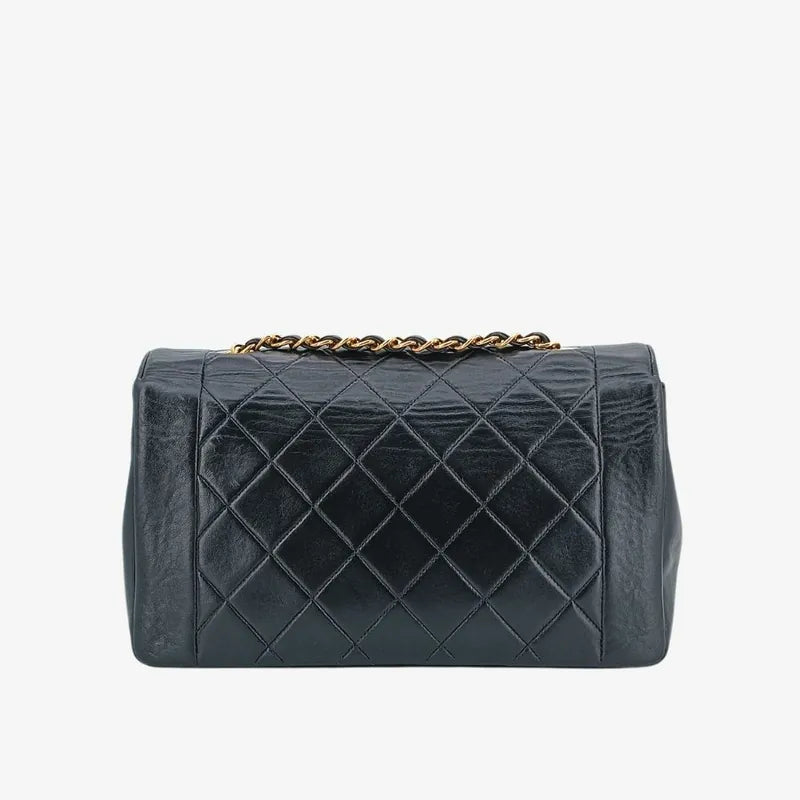 c403-chanel-vintage-black-lambskin-25cm-diana-flap-bag