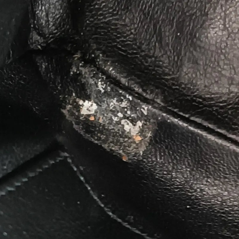 jt886-chanel-vintage-black-lambskin-gold-chain-camera-bag