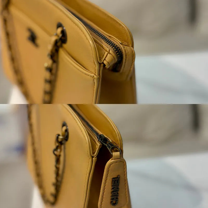 jx076-chanel-vintage-beige-calfskin-handbag