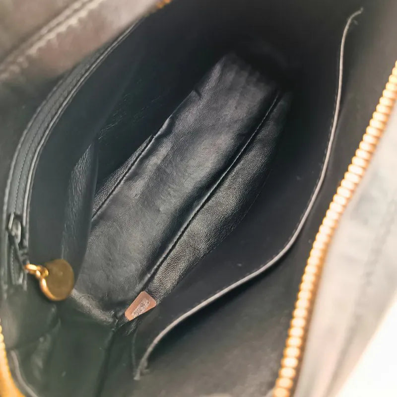 jw234-chanel-vintage-black-lambskin-quilted-camera-bag